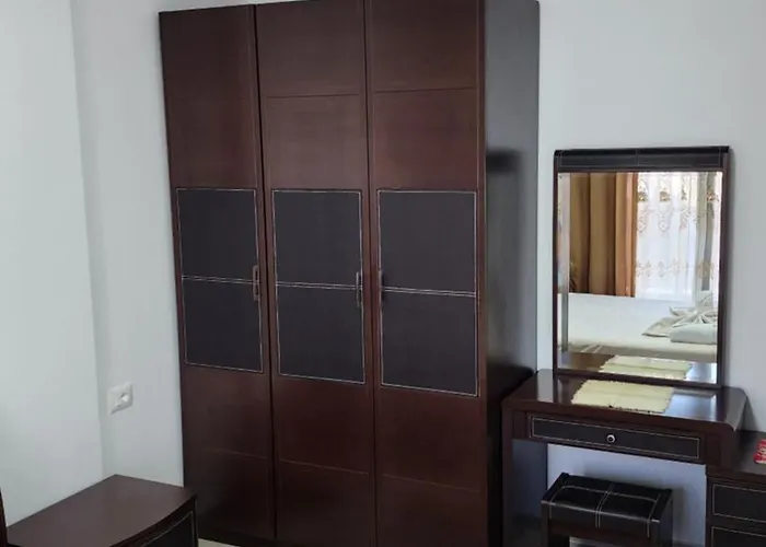 Dajti Mountain View アパート ティラナ