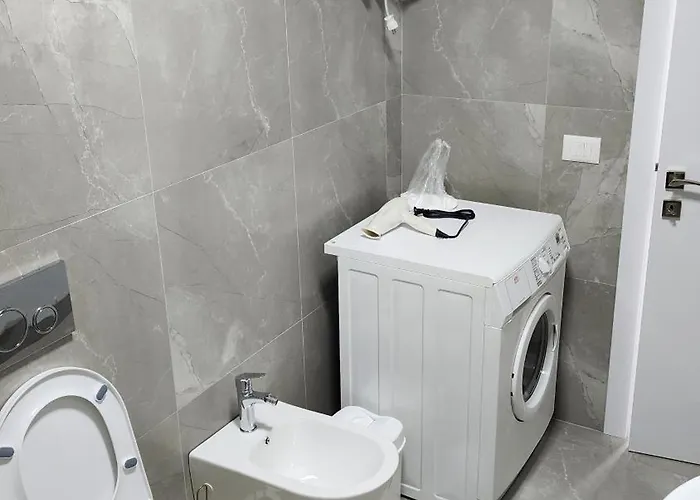 アパート Dajti Mountain View ティラナ